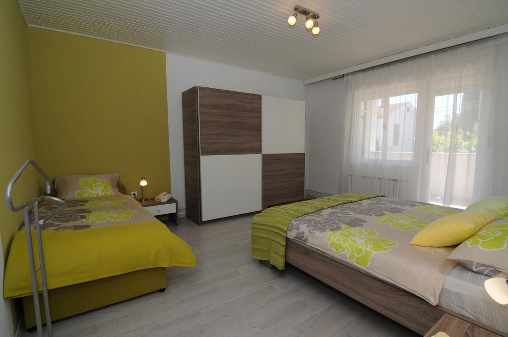 Apartment Duka Krk Town Eksteriør bilde